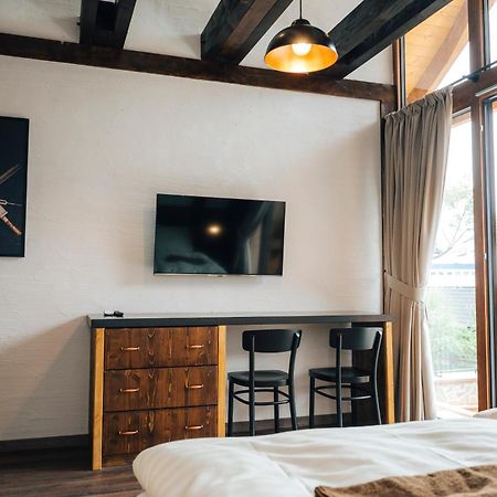 Nestville Apartments Hniezdne Εξωτερικό φωτογραφία