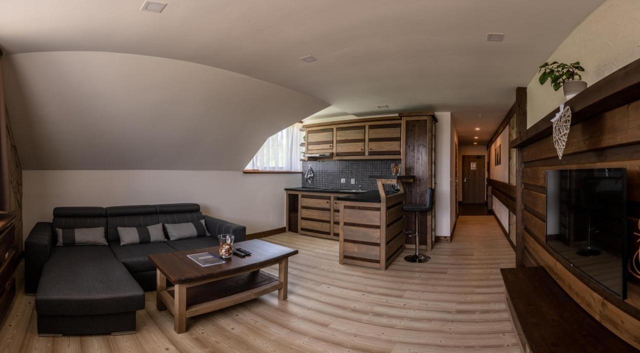 Nestville Apartments Hniezdne Εξωτερικό φωτογραφία