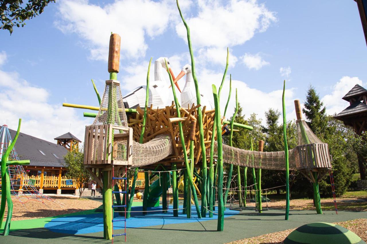 Nestville Apartments Hniezdne Εξωτερικό φωτογραφία