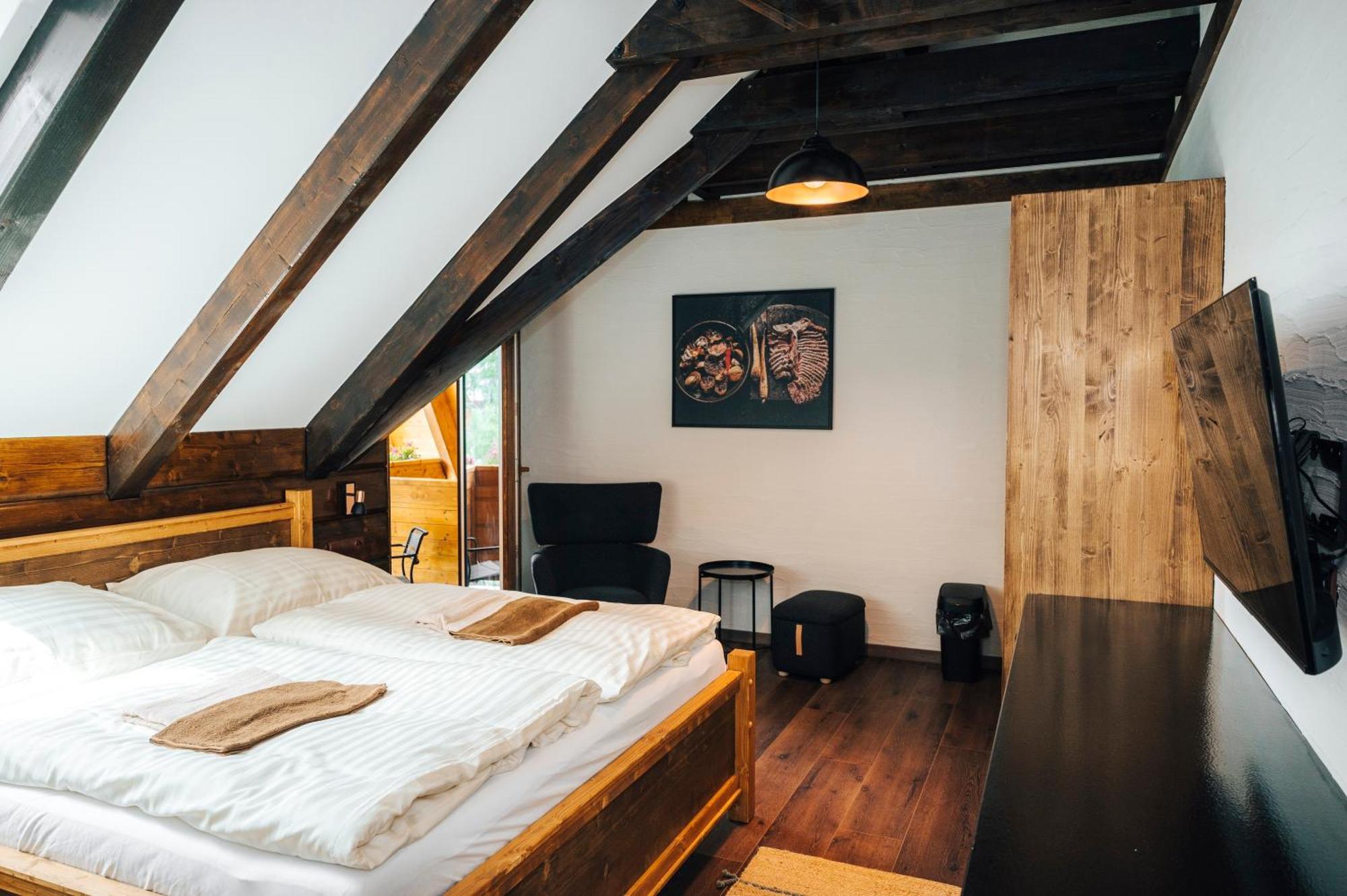 Nestville Apartments Hniezdne Εξωτερικό φωτογραφία