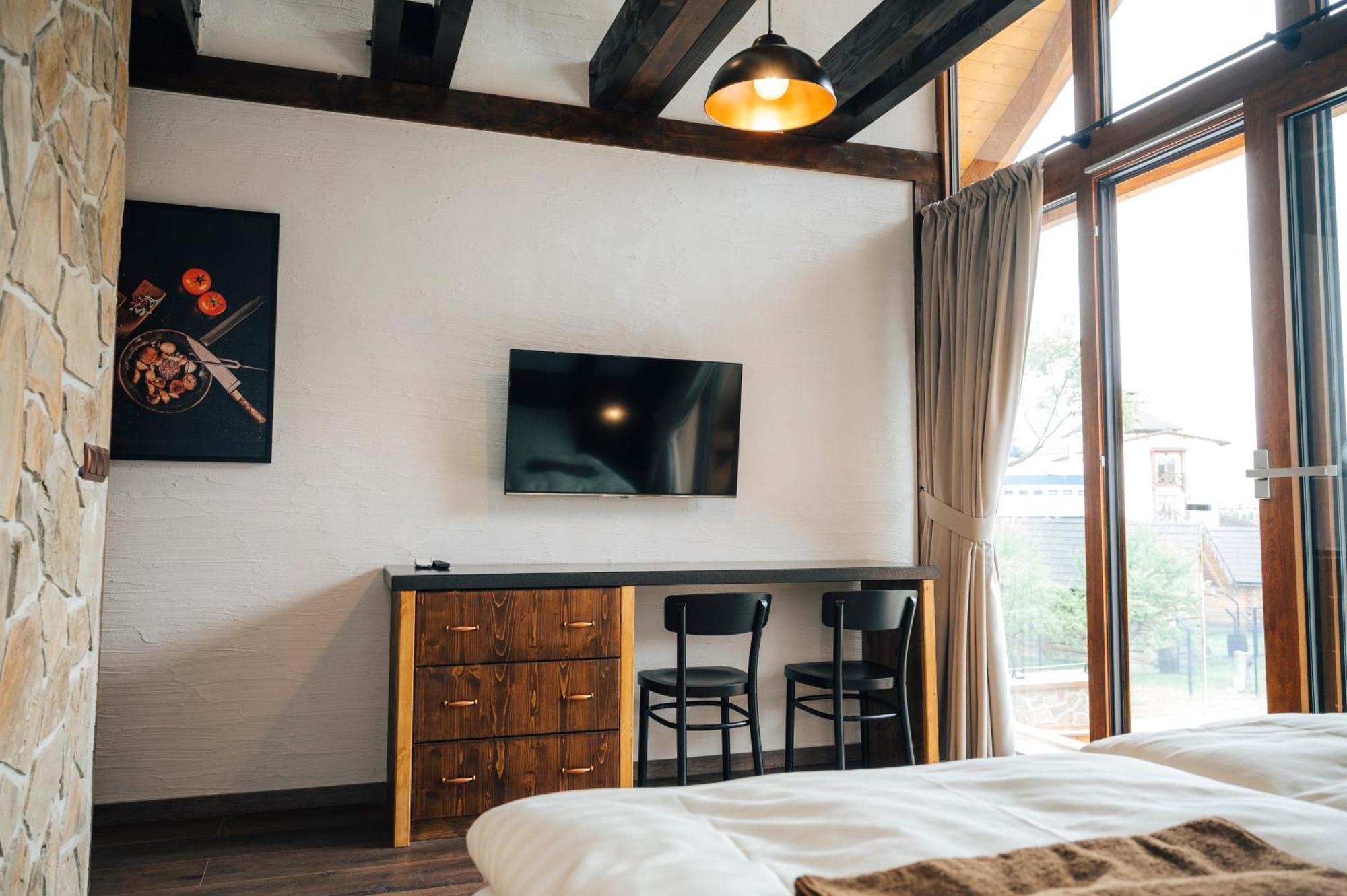 Nestville Apartments Hniezdne Εξωτερικό φωτογραφία