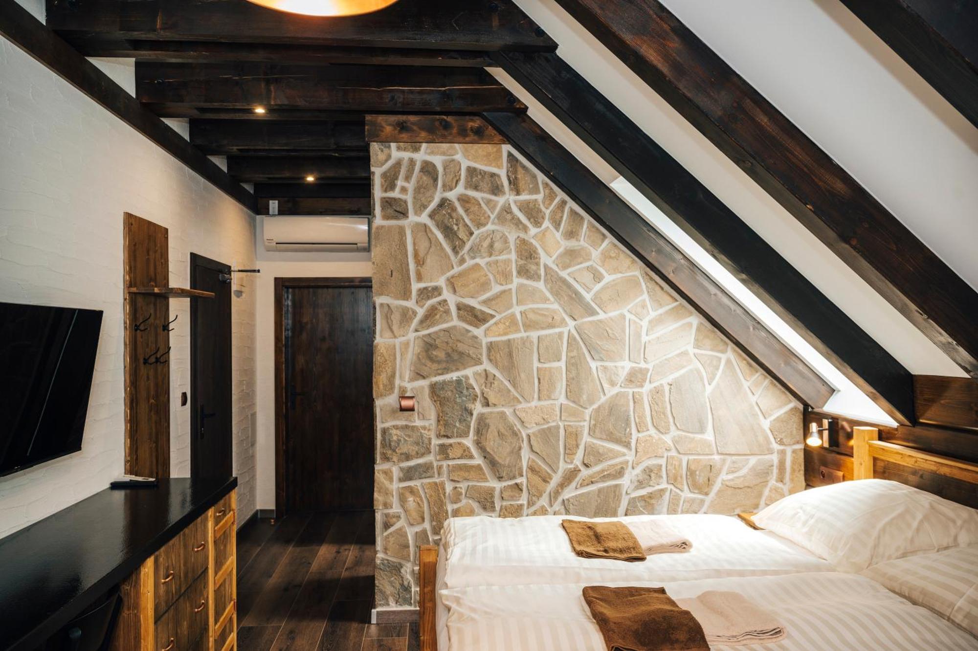 Nestville Apartments Hniezdne Εξωτερικό φωτογραφία