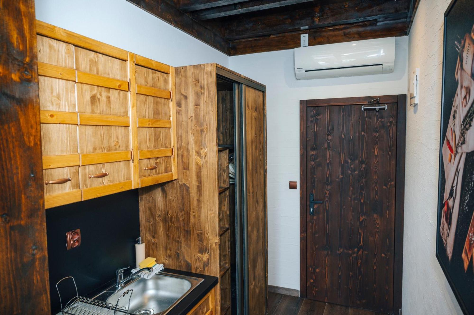Nestville Apartments Hniezdne Εξωτερικό φωτογραφία
