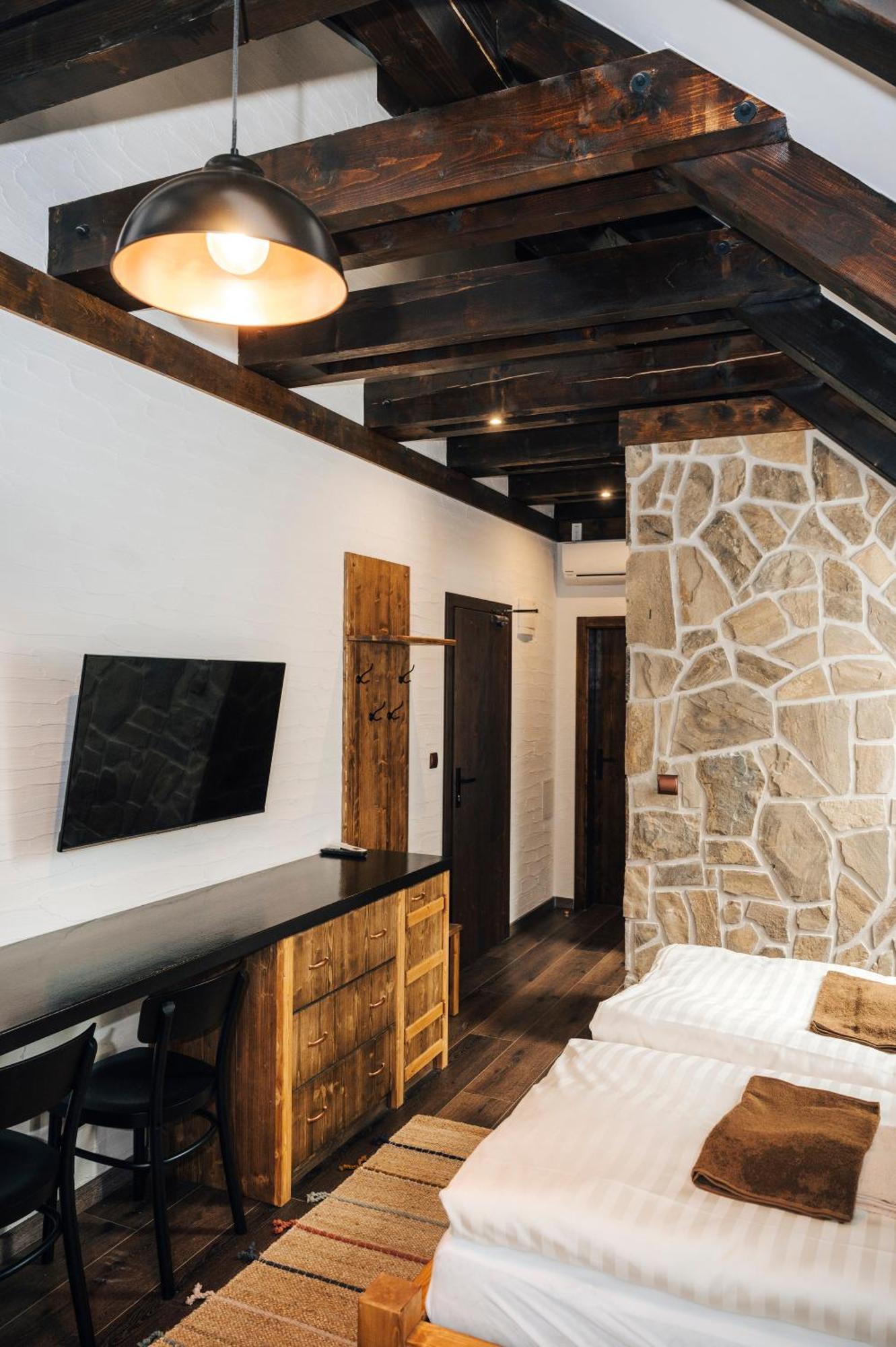 Nestville Apartments Hniezdne Εξωτερικό φωτογραφία